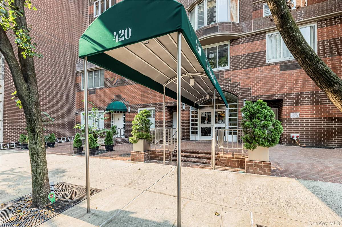 420 E 58th ST #11C, New York (manhattan), NY 10022