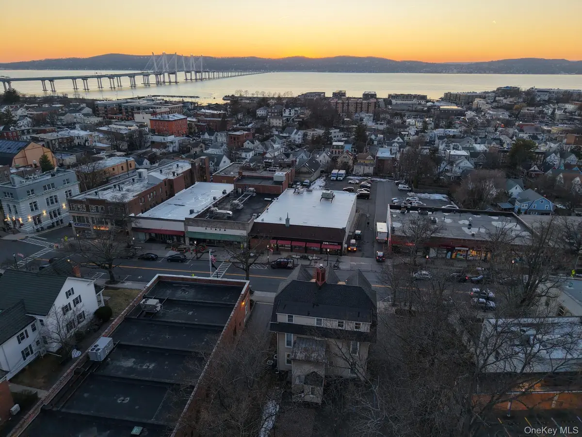 54 N Broadway, Tarrytown, NY 10591