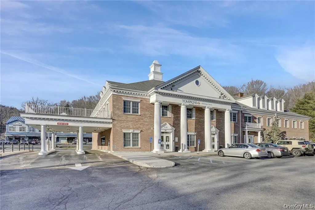 21 Peekskill Hollow RD #203, Putnam Valley, NY 10579