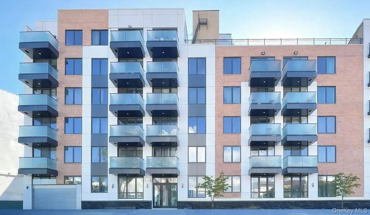 42-18 147th ST #2i, Flushing, NY 11355
