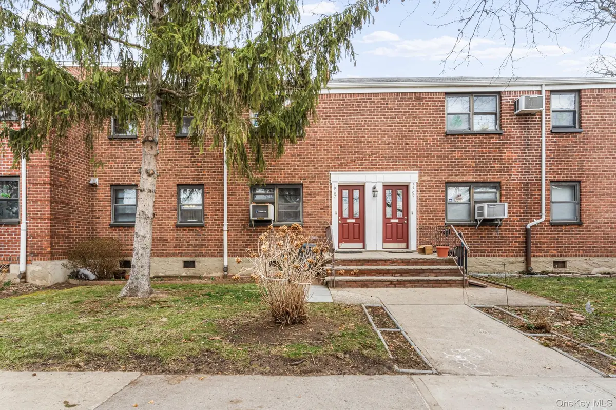1907 166th ST #Lower, Whitestone, NY 11357