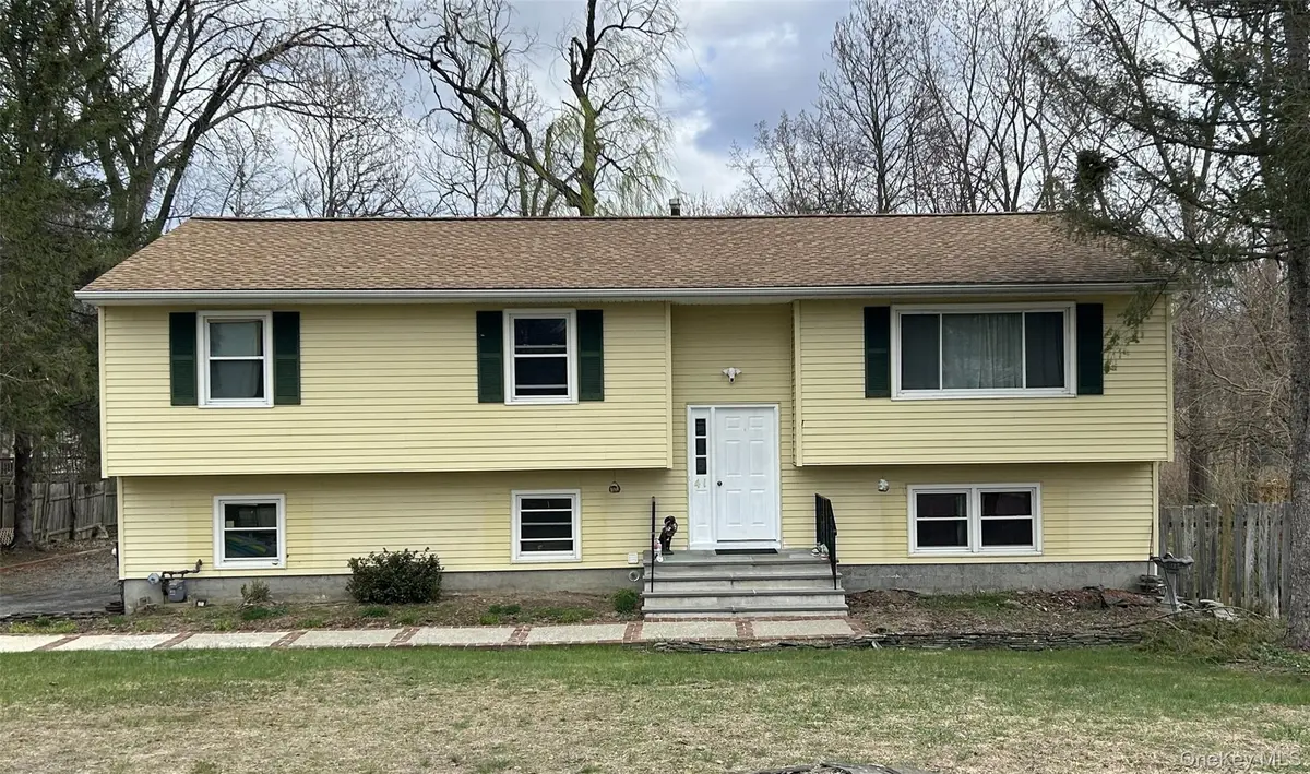 41 Rutledge AVE, Highland Mills, NY 10930