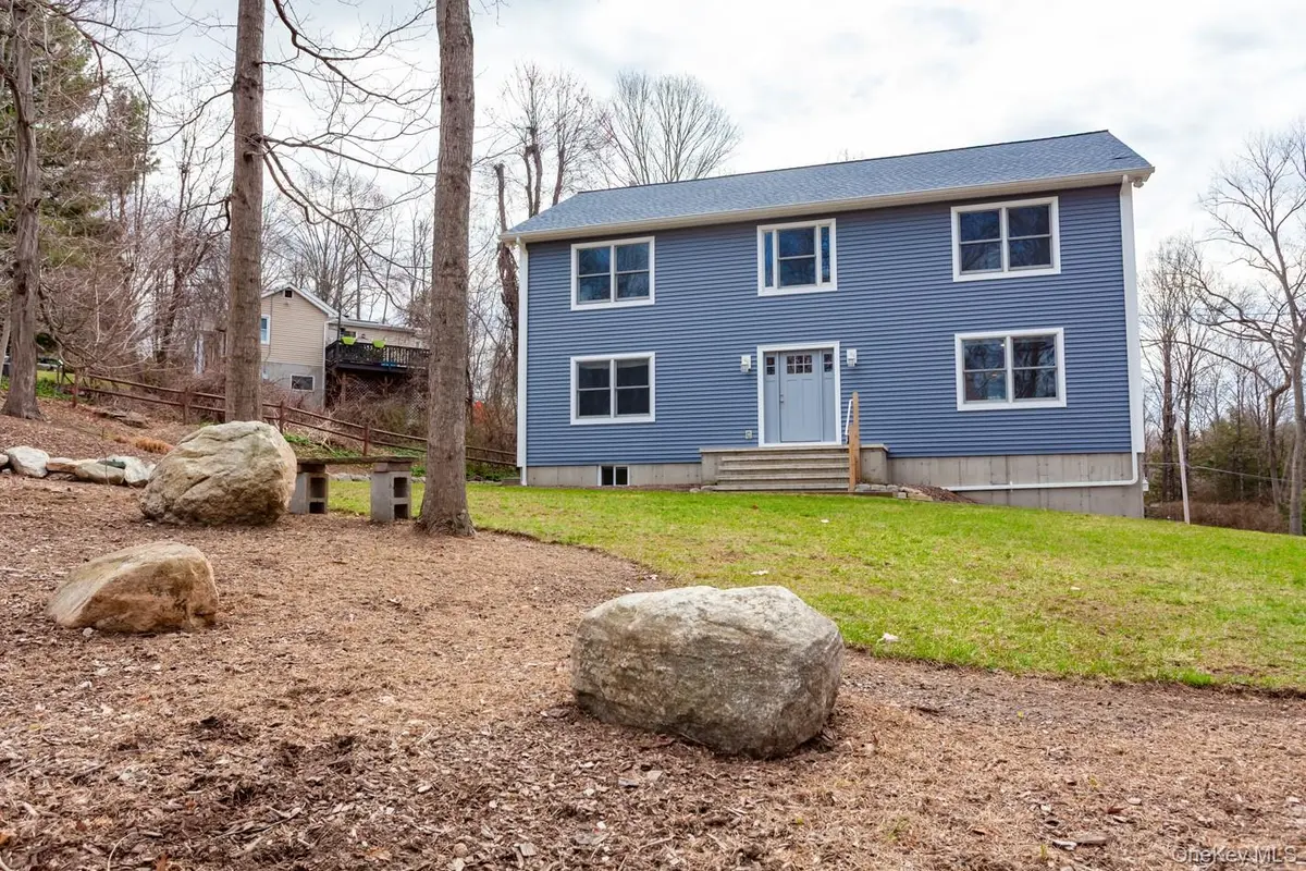 7 Tulip RD, Lincolndale, NY 10541