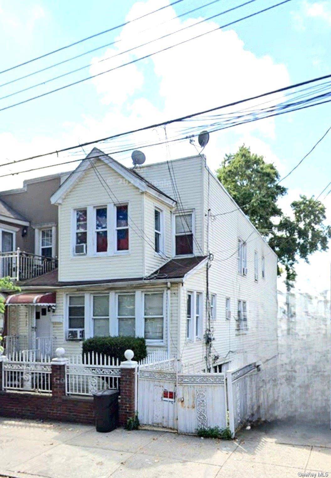 86-12 123rd ST, Richmond Hill North, NY 11418