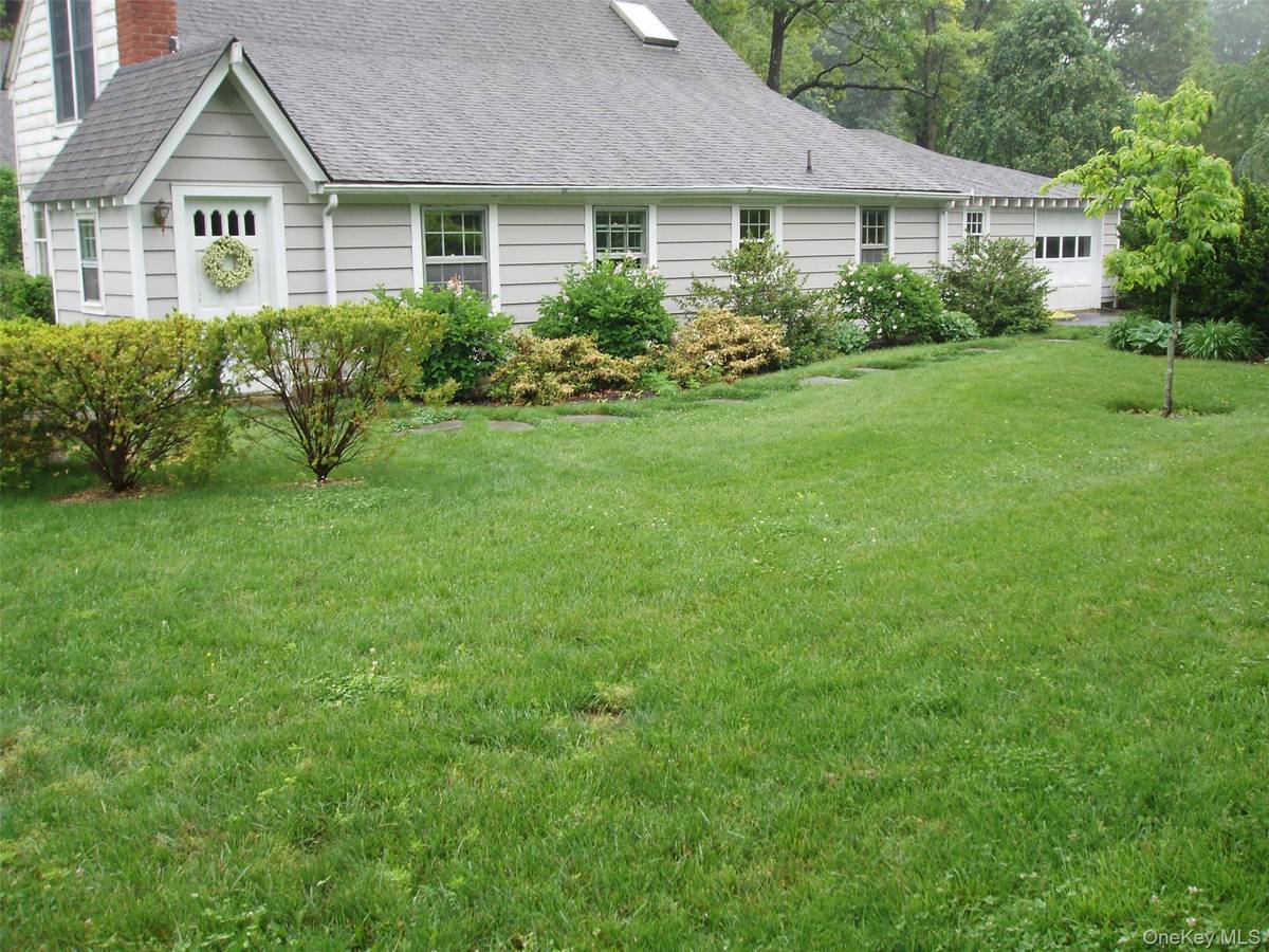 Address not disclosed, Oyster Bay, NY 11771
