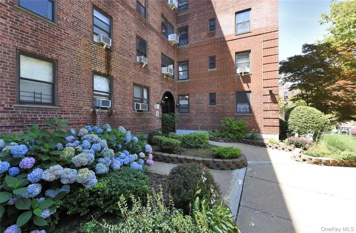 141-10 28 Ave #6B, Flushing, NY 11354