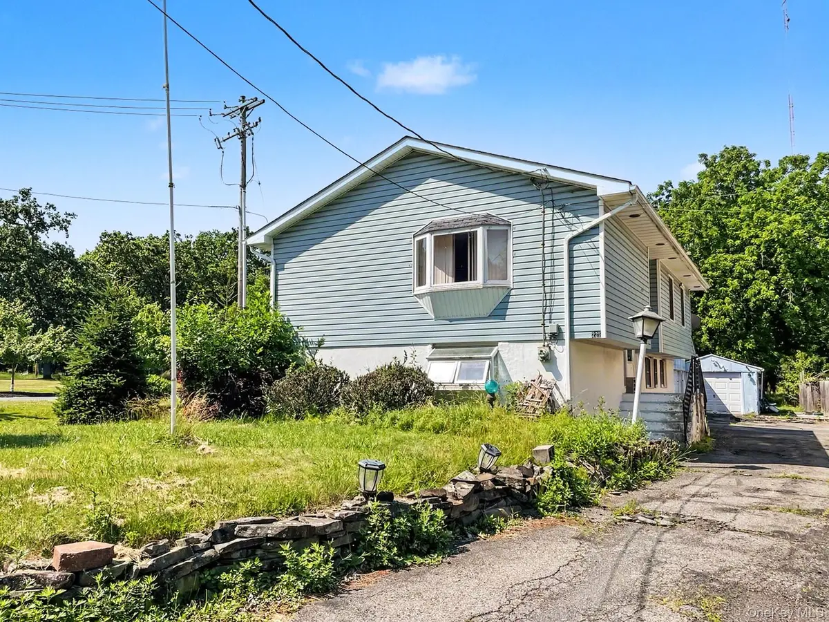 225 Monhagen AVE, Middletown, NY 10940