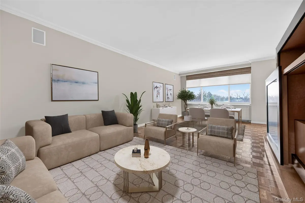 100 Hilton AVE #601, Garden City, NY 11530