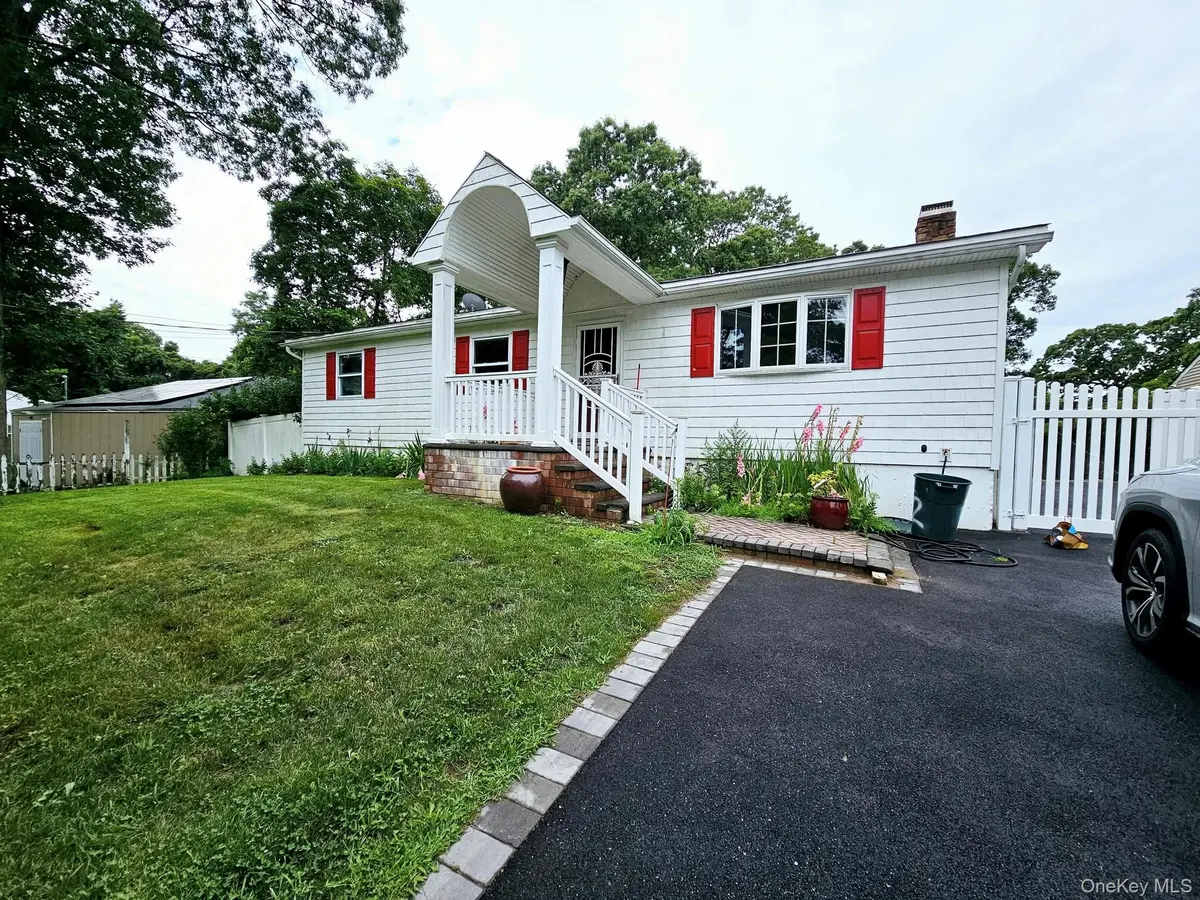 12 Nord Park BLVD, Middle Island, NY 11953