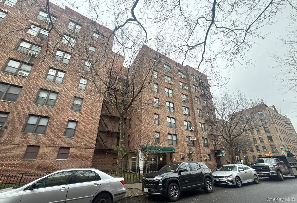 33-47 91st ST #5A, Jackson Heights, NY 11372