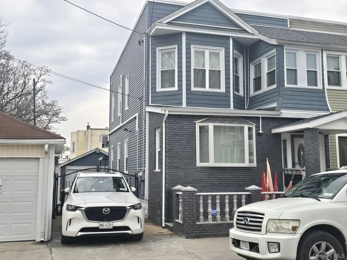 10156 107th ST, Ozone Park, NY 11416