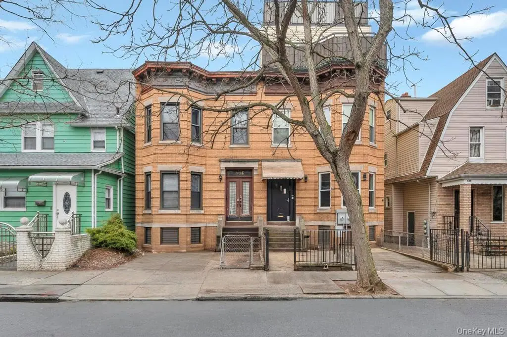 634 E 3rd ST, Brooklyn, NY 11218