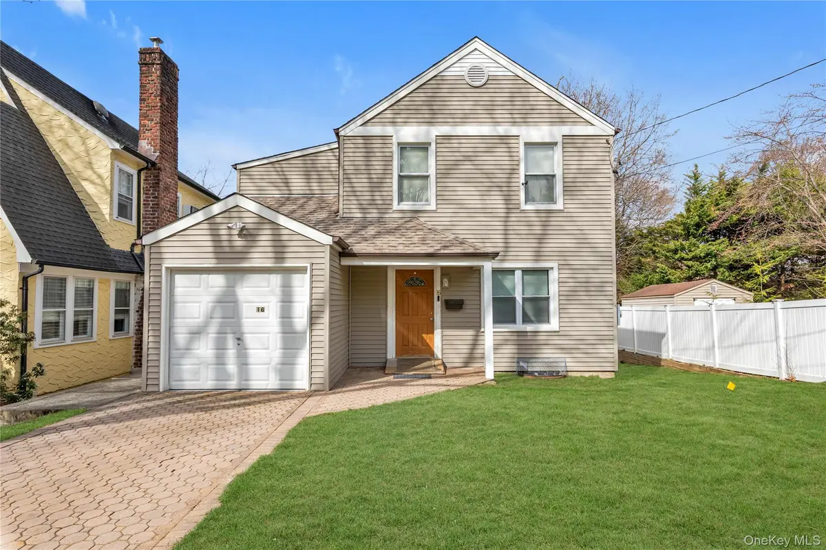 16 Fairfield AVE, Port Washington, NY 11050