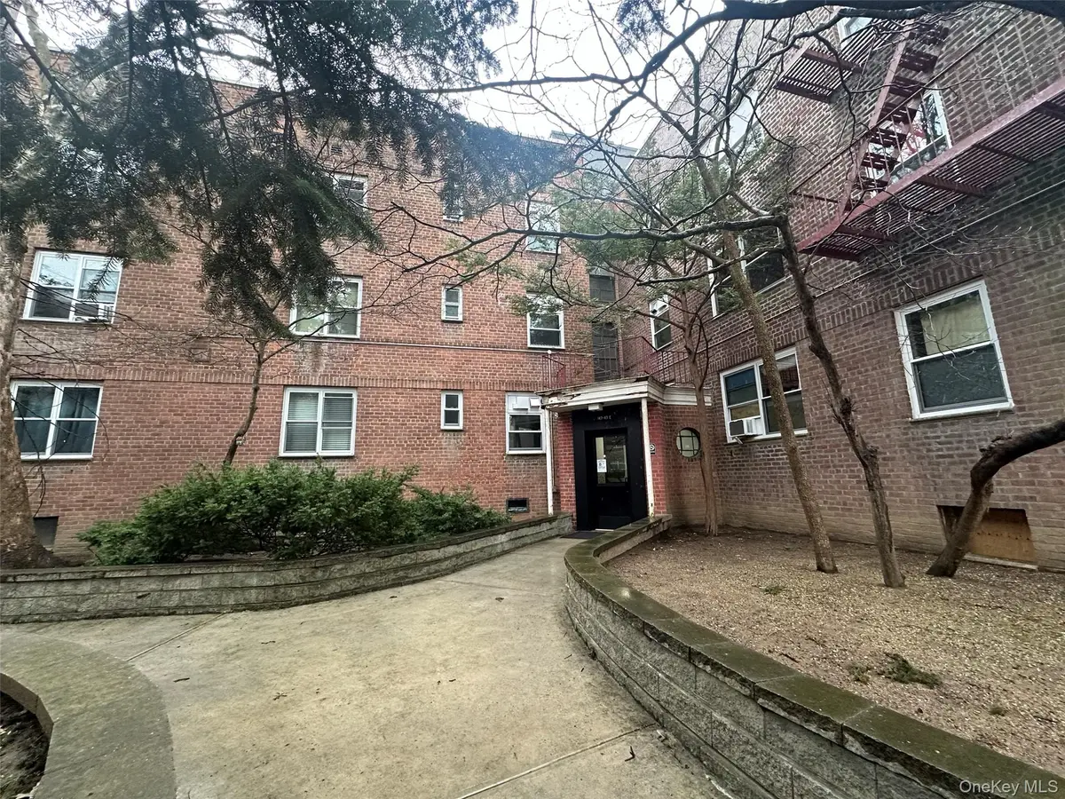 14743 38TH AVE #E25, Flushing, NY 11354