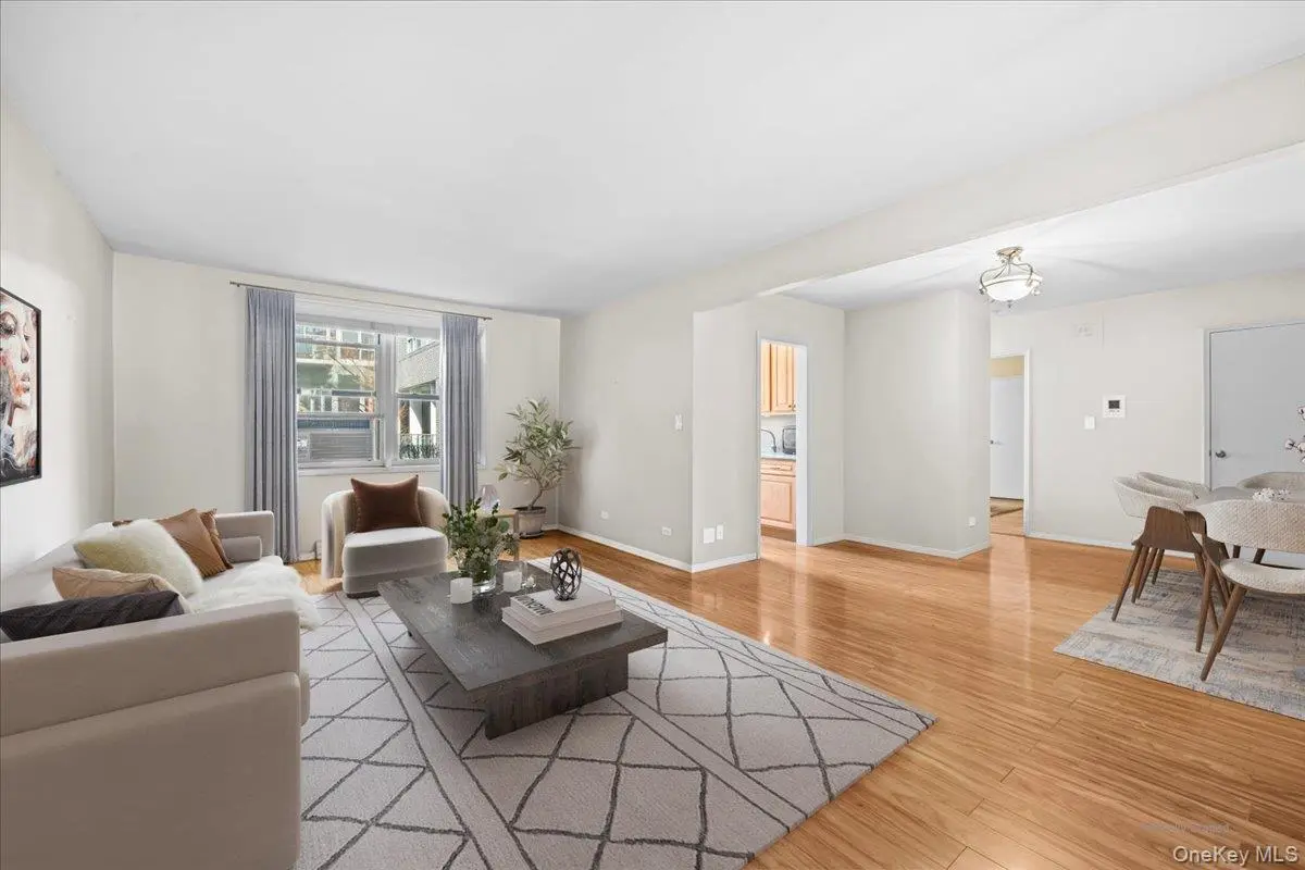 525 W 236th ST #3J, Bronx, NY 10463