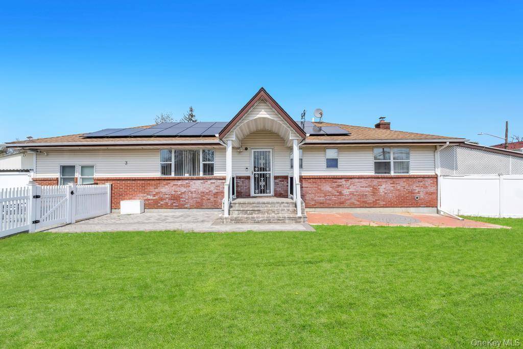 3 Dubois AVE, Amityville, NY 11701