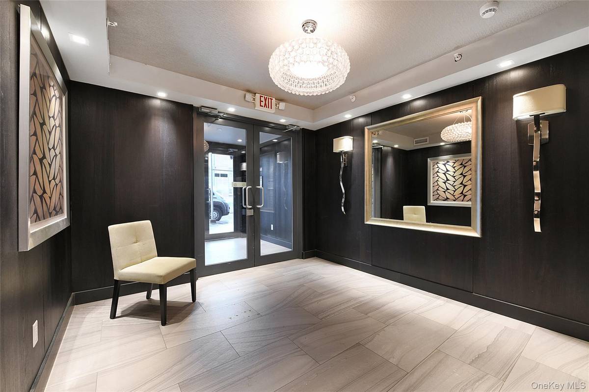 10620 70th AVE #2D, Forest Hills, NY 11375