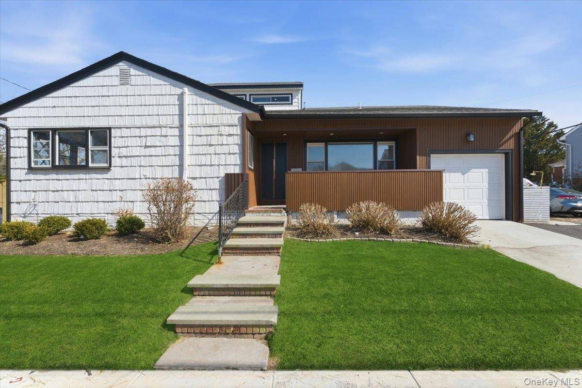 1895 Park ST, Atlantic Beach, NY 11509