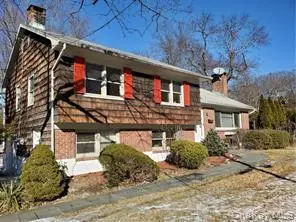 215 Harriman RD, Irvington, NY 10533