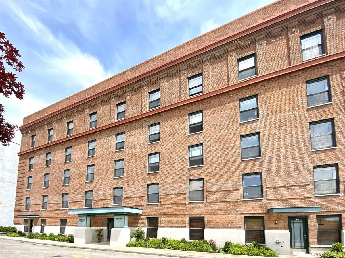 1 S Astor ST #302, Irvington, NY 10533