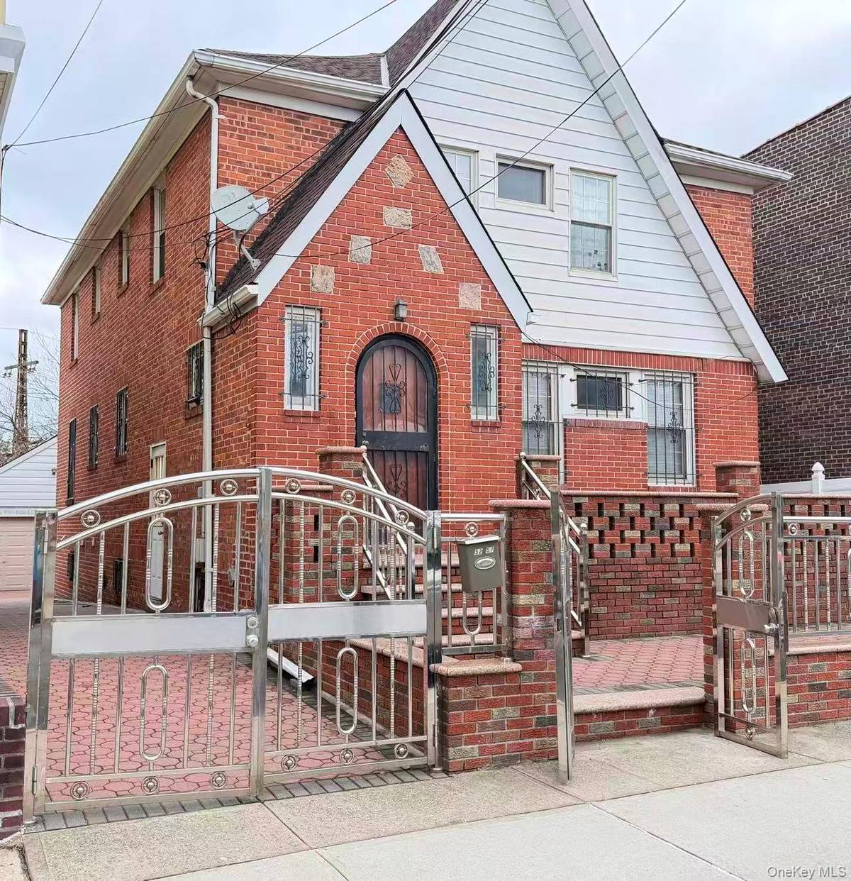 52-57 84th ST, Elmhurst, NY 11373