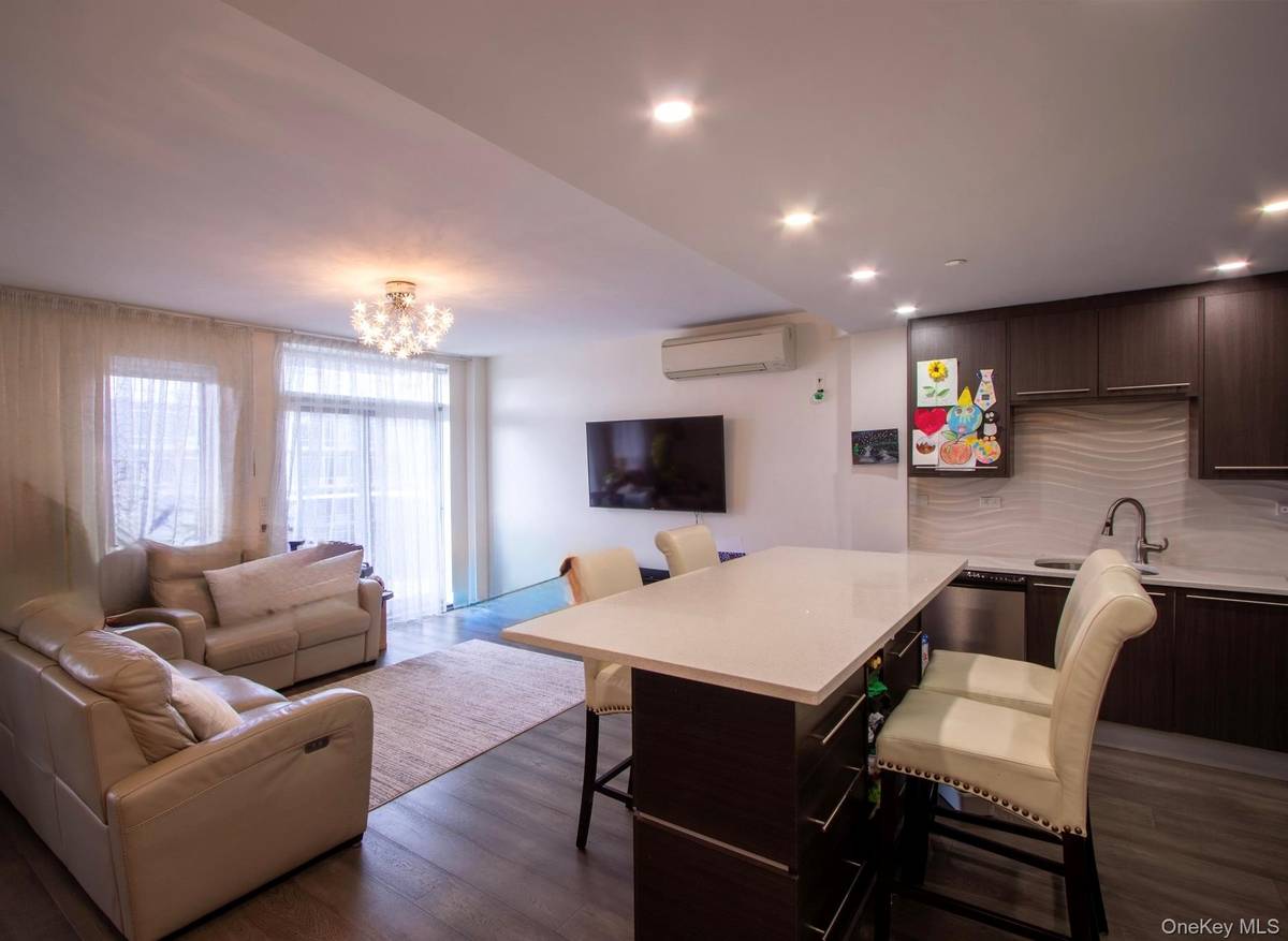3435 Guider AVE #5A, Brooklyn, NY 11235