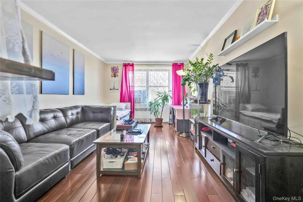 28-02 141st ST #3D, Flushing, NY 11354