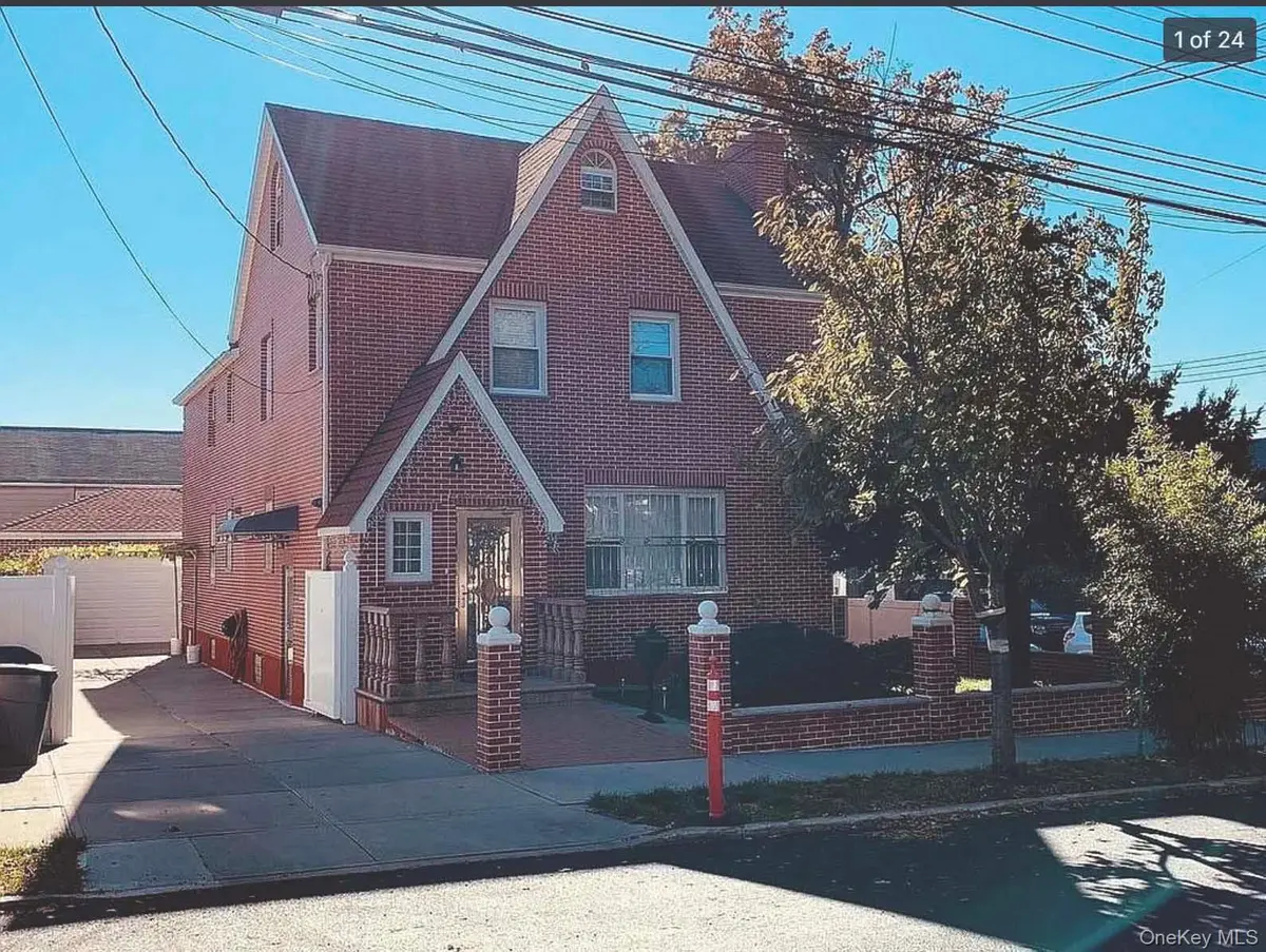 12304 6th AVE, College Point, NY 11356