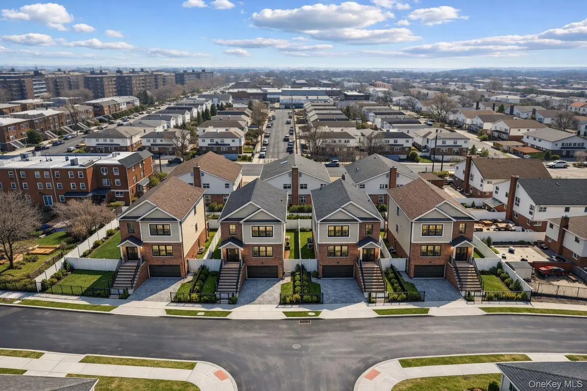 82-22 S Conduit AVE, Howard Beach, NY 11414