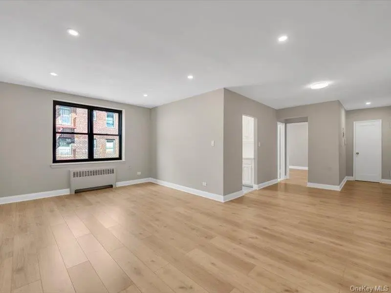 88-09 Northern Blvd BLVD #505, Jackson Heights, NY 11372