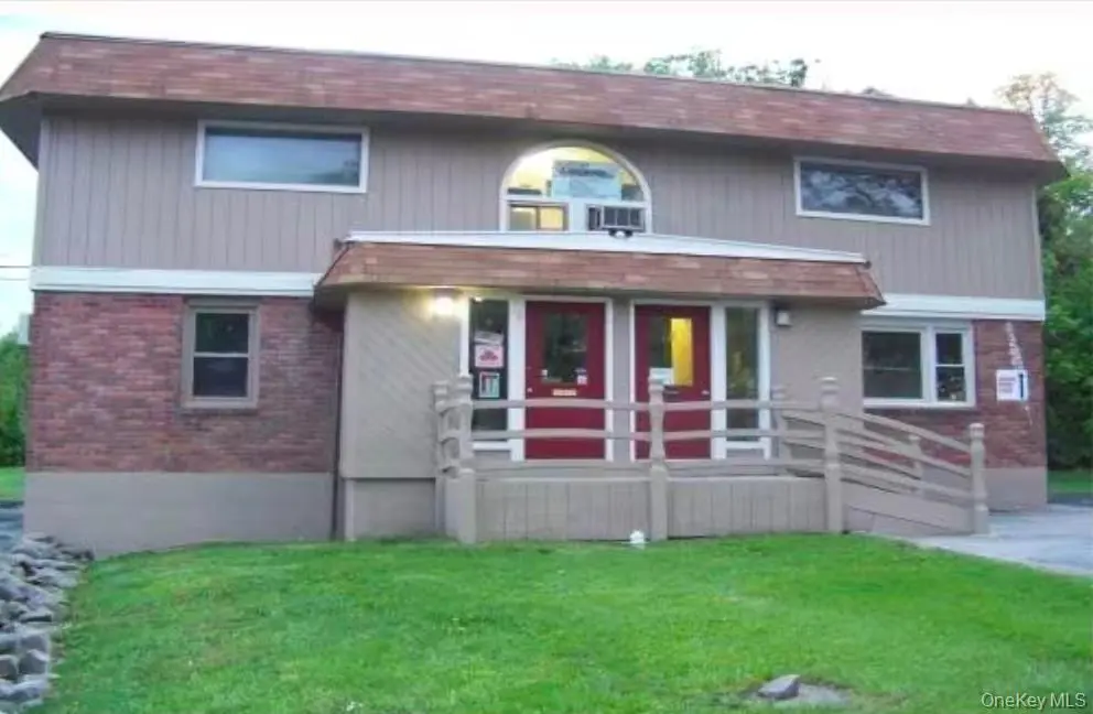 231 S Plank RD #3 & 4, Newburgh, NY 12550