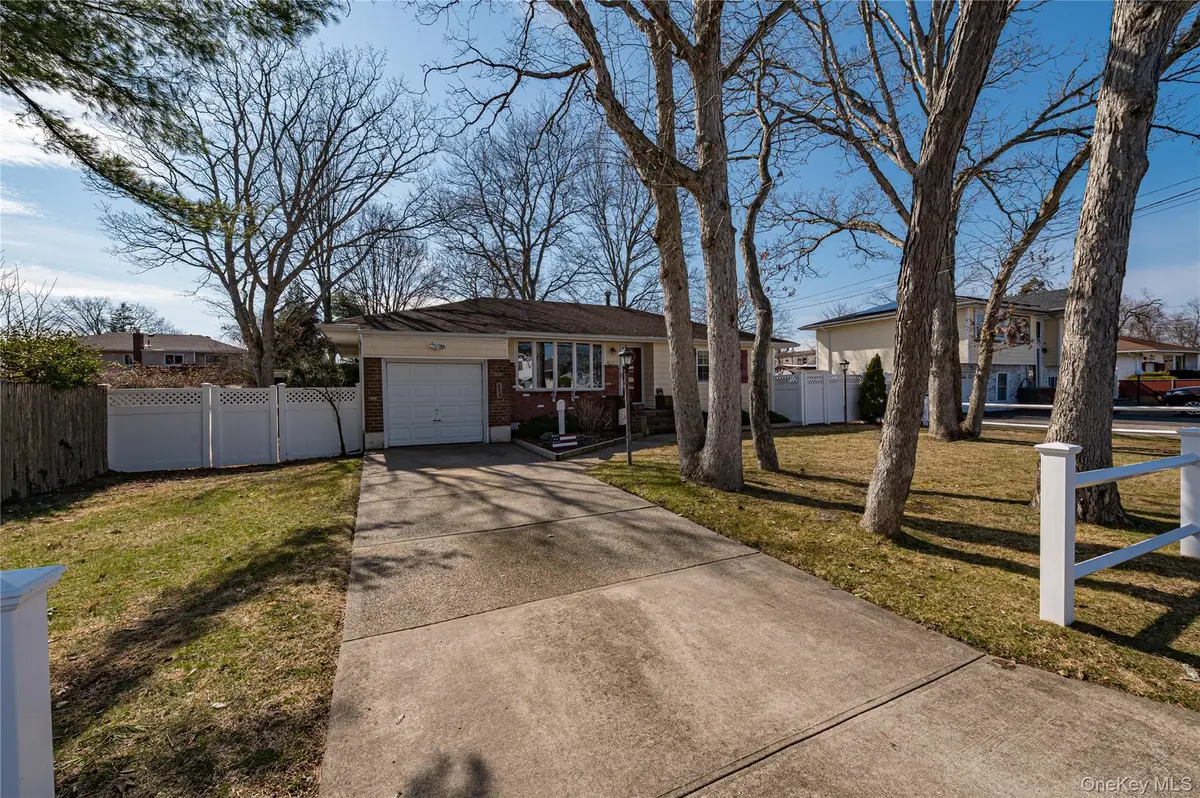 242 W 3rd ST, Deer Park, NY 11729