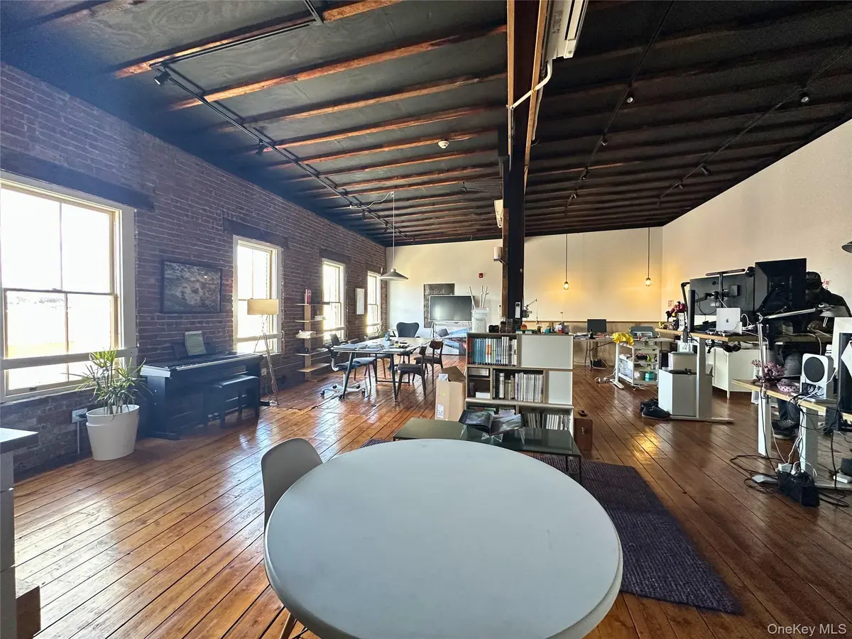 240 Broadway, Newburgh, NY 12550