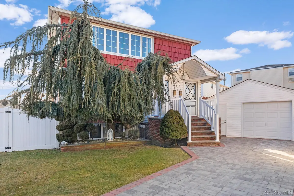 155-30 99th ST, Howard Beach, NY 11414