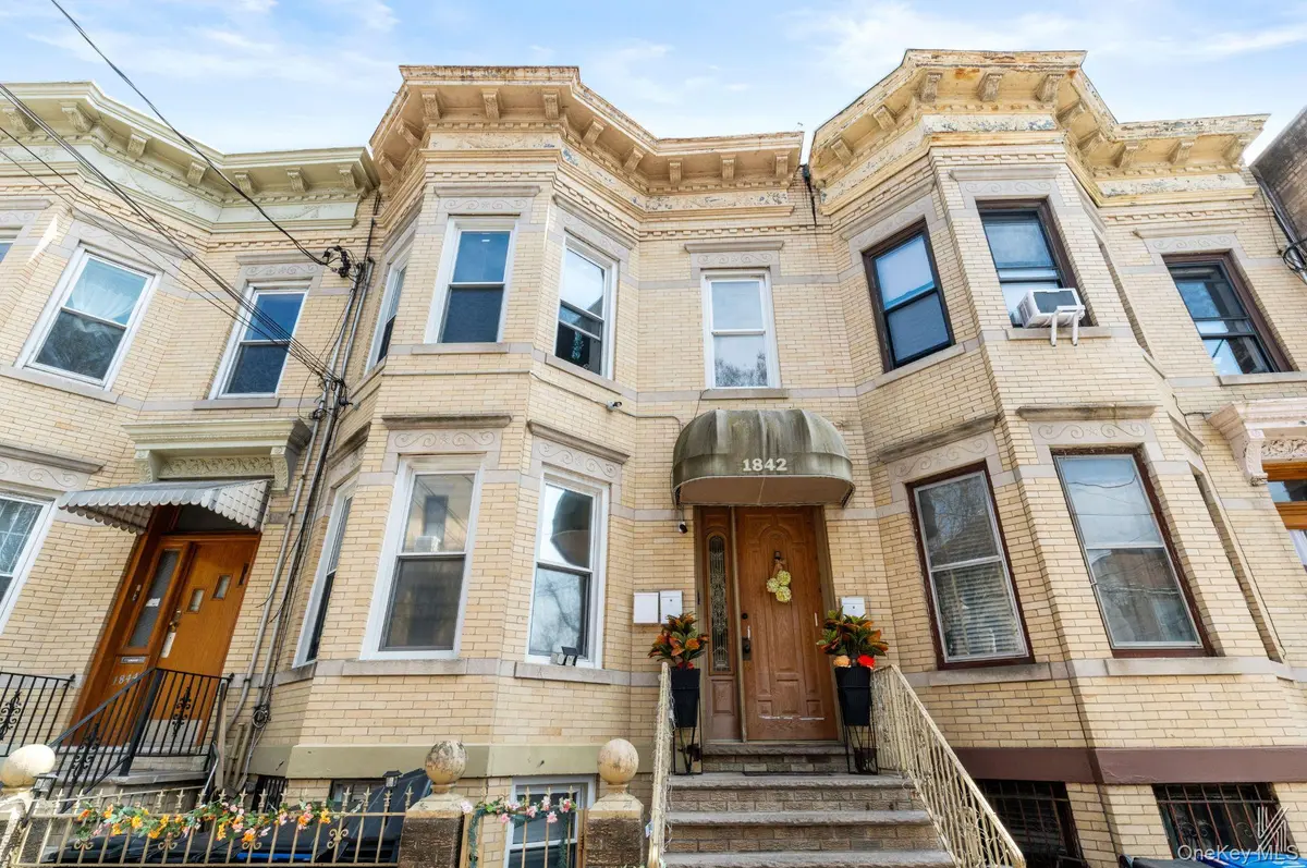 1842 Norman ST, Ridgewood, NY 11385