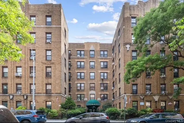 35-21 81st ST #2A, Jackson Heights, NY 11372
