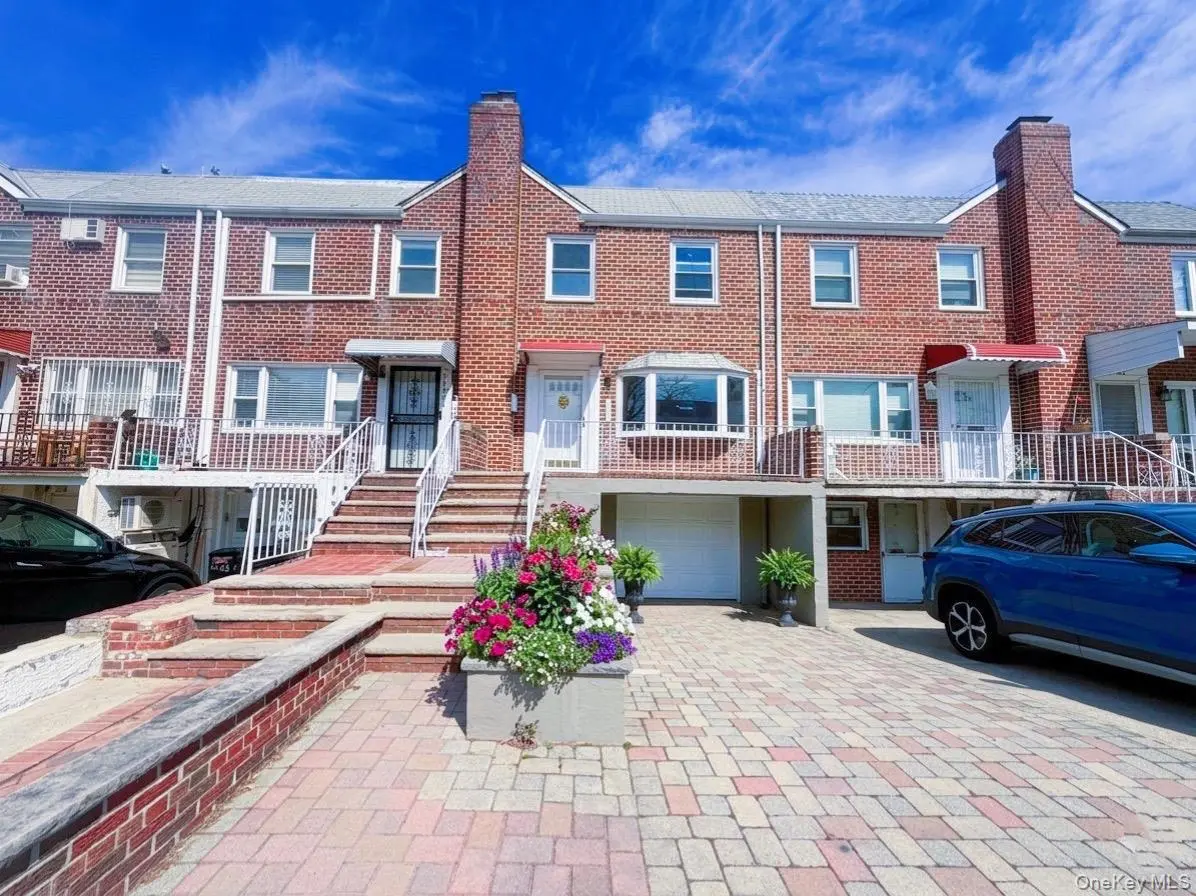 166-65 17TH RD, Whitestone, NY 11357