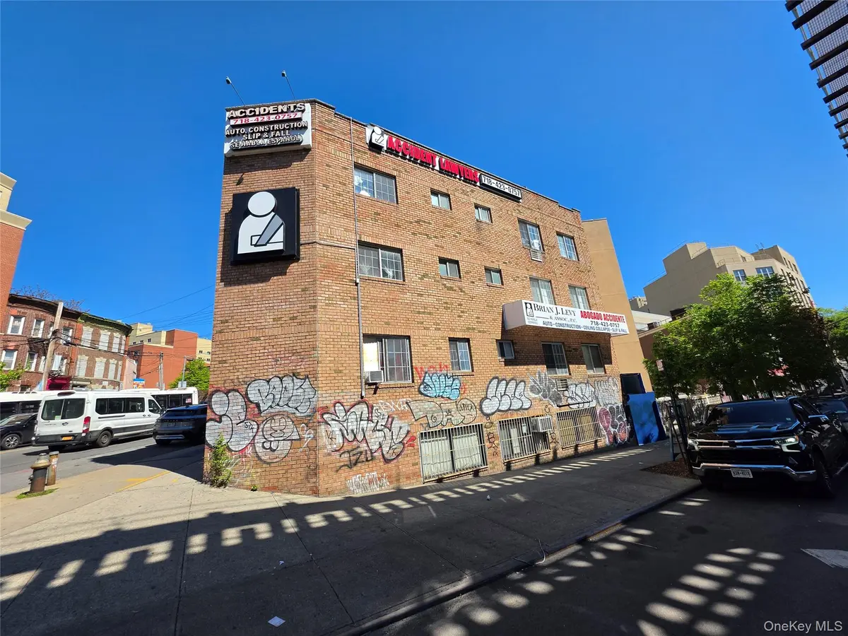 924 Rev James Polite AVE, Bronx, NY 10459