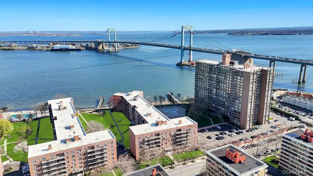 162-41 Powells Cove Boulevard #2J, Beechhurst, NY 11357