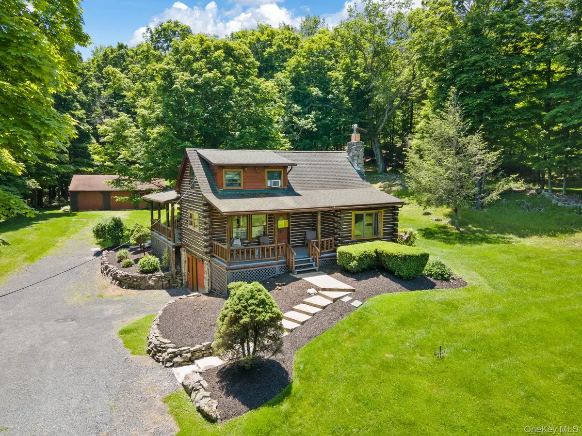294 Comfort TRL, Montgomery, NY 12549