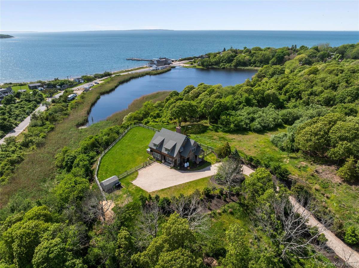 15 Edgemere ST, Montauk, NY 11954