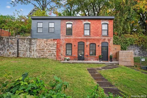26 Gill ST, Kingston, NY 12401