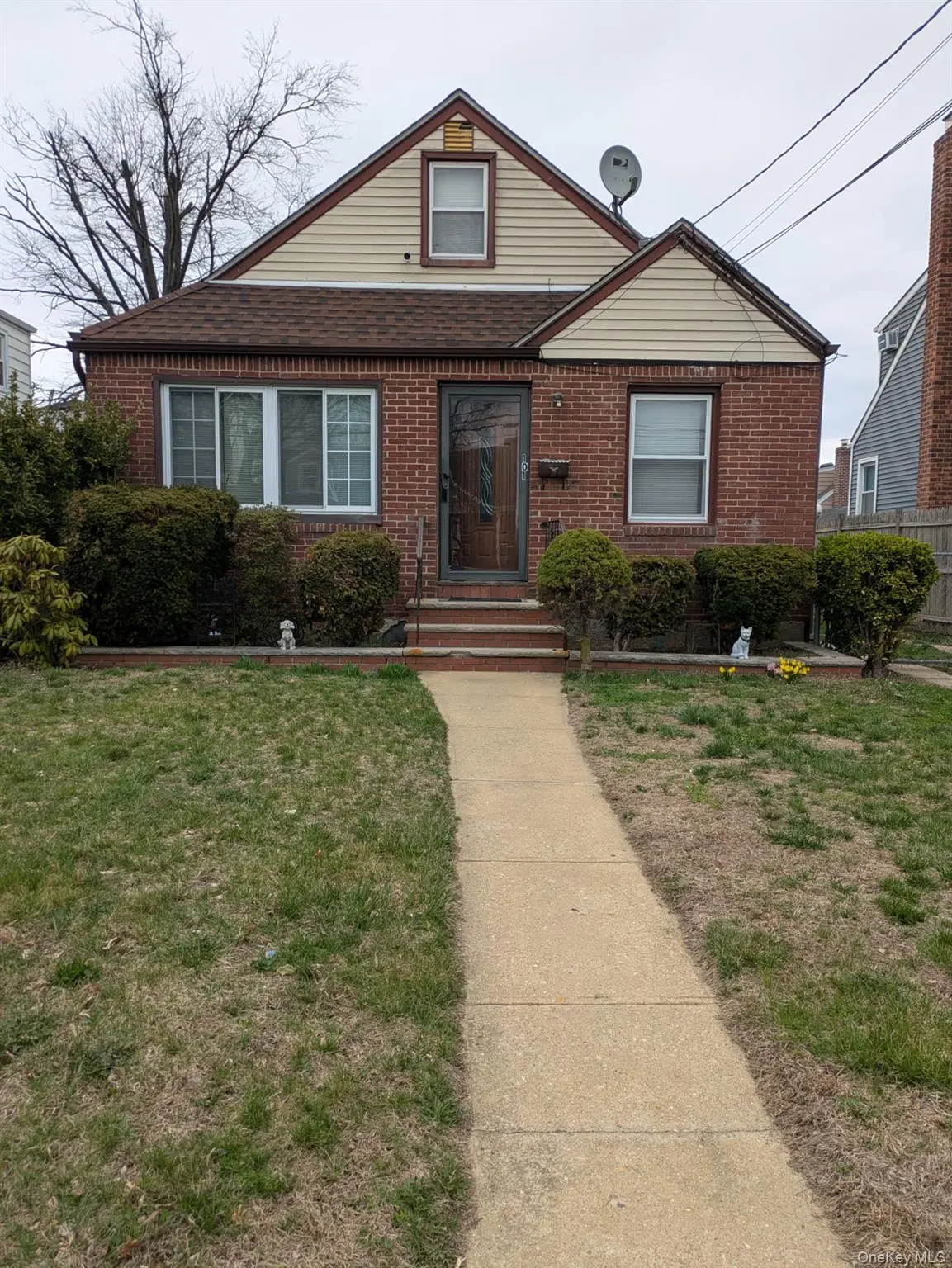101 Ruxton ST, Uniondale, NY 11553