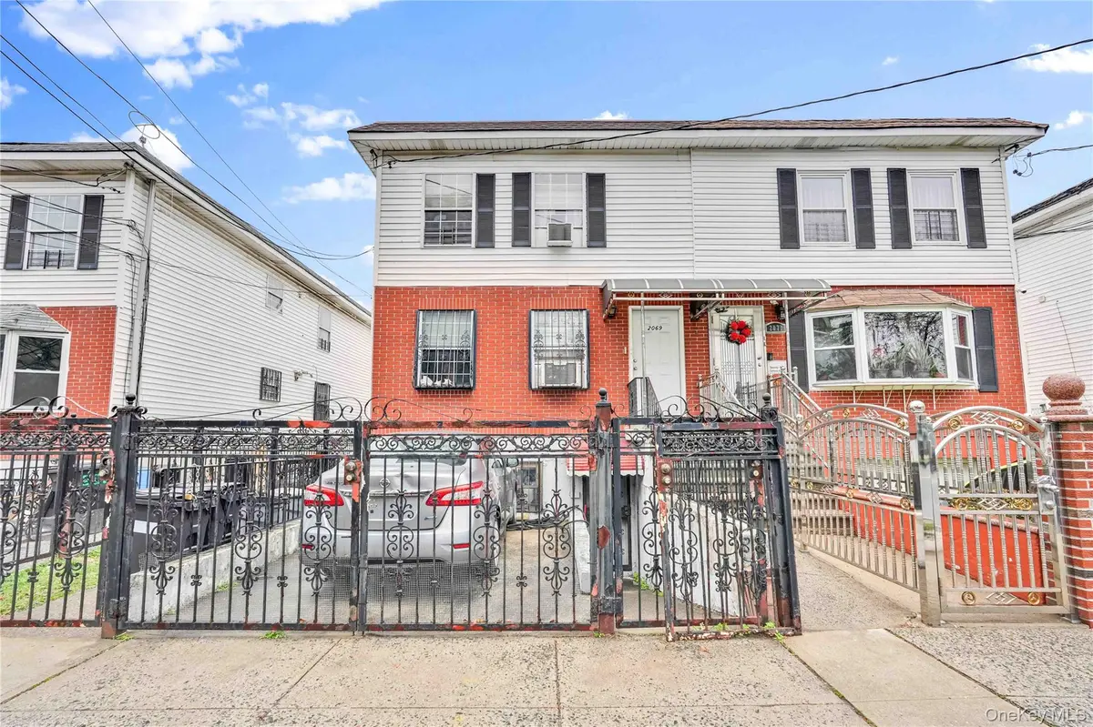2069 Seward AVE, Bronx, NY 10473