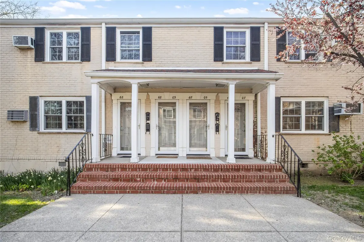 68-07 Springfield BLVD #68-07, Bayside, NY 11364