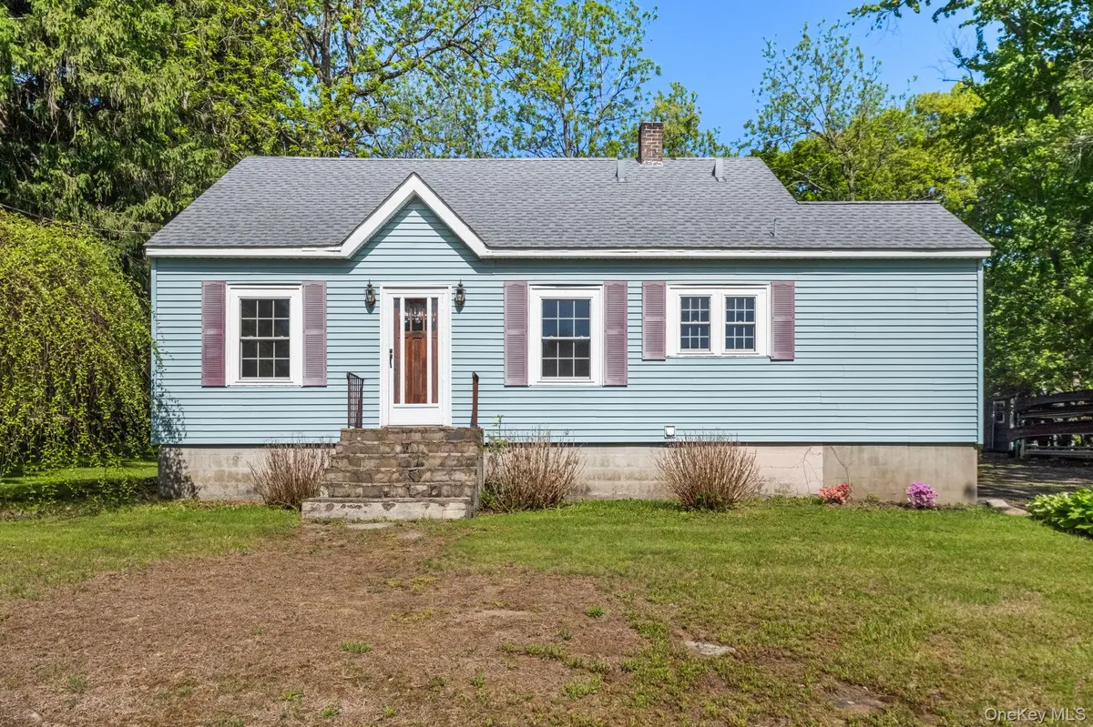 189 Lakeside RD, Newburgh, NY 12550