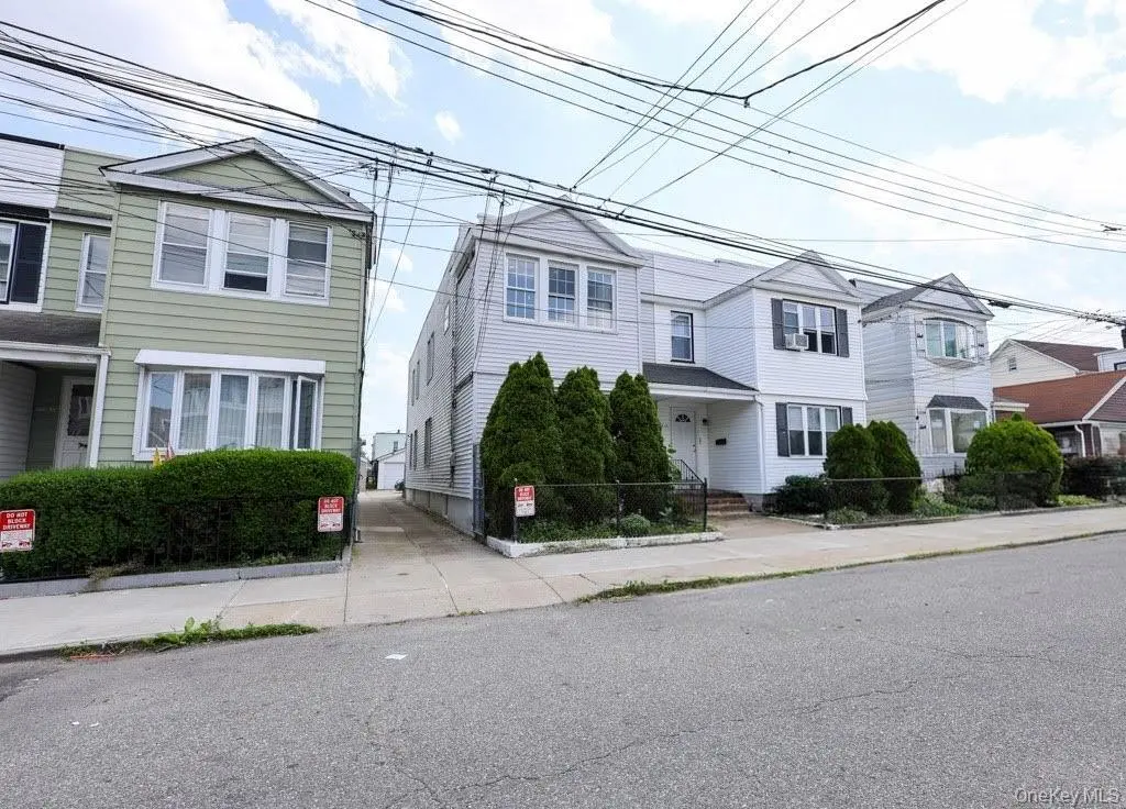 10416 Rosita RD, Ozone Park, NY 11417