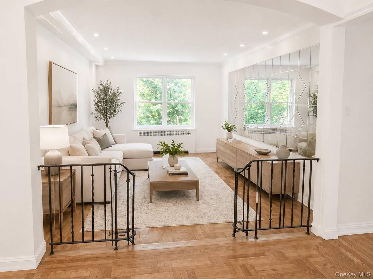 72-15 37th AVE #3H, Jackson Heights, NY 11372