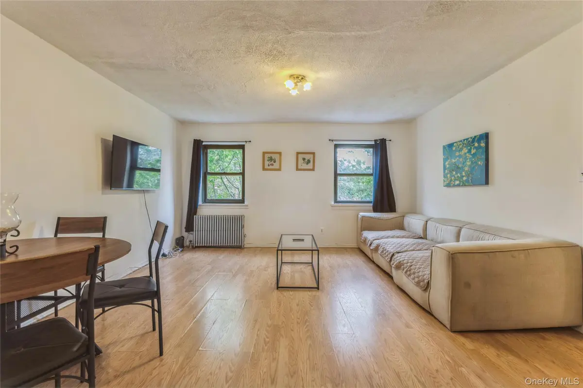 144-14 77 RD #3A, Kew Garden Hills, NY 11367