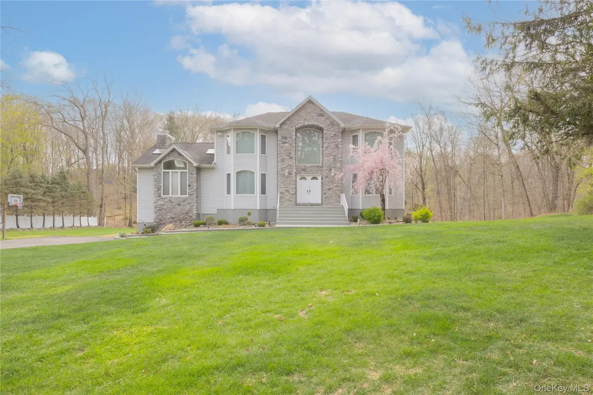 774 Haverstraw RD, Suffern, NY 10901